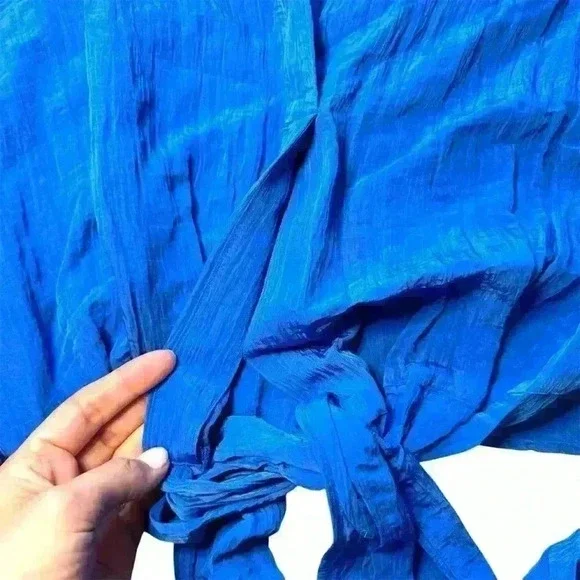 H&M Woven Blouse With Tie Detail Blue Size XXL NWT - Picture 4 of 12